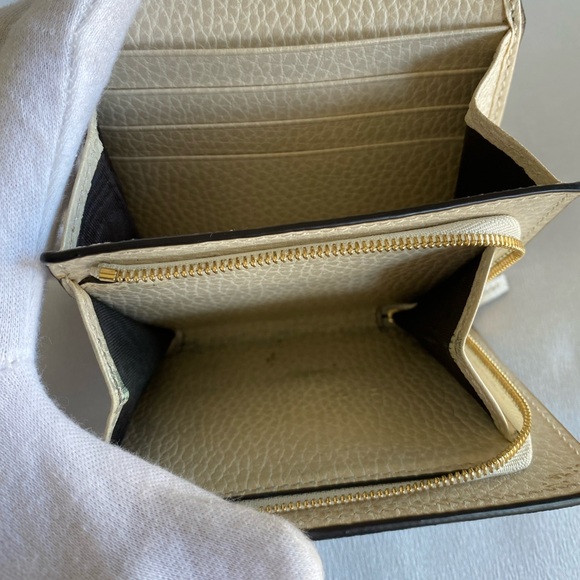 Authentic 💯 Gucci Marmont Compact Wallet - Picture 6 of 8
